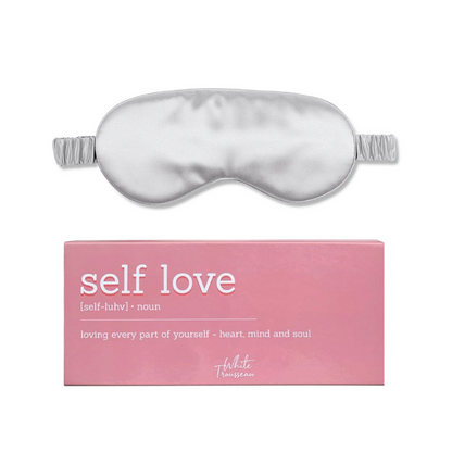 White Trousseau's 100% Mulberry Silk Eye Mask in Silver. Made of OEKO-TEX® certified, 22 momme organic silk, our sleep eye mask is specially made to cure dark eye circles, as well as puffy and swollen eyes. Wake up with brighter, healthier and anti-aging skin simply by wearing this to sleep! 